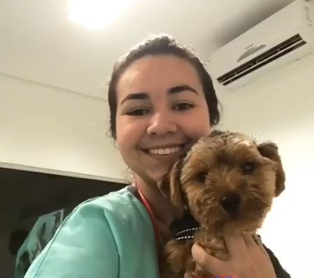 Dra. Vania Daniela, médica veterinária da Vet Clinic